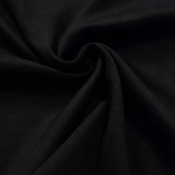 Black cut out long sleeve crop top - Picture 15 of 15